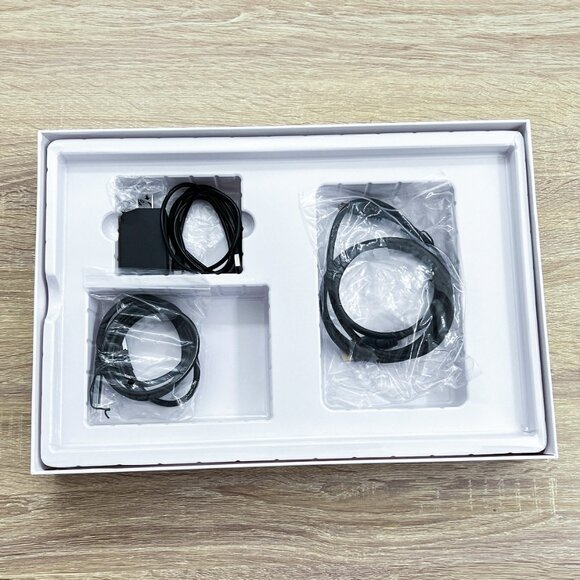 AYY 15.8" 1080P Portable Monitor for Laptop, MacBook, Phones, Tablets, Gaming - Picture 3 of 4